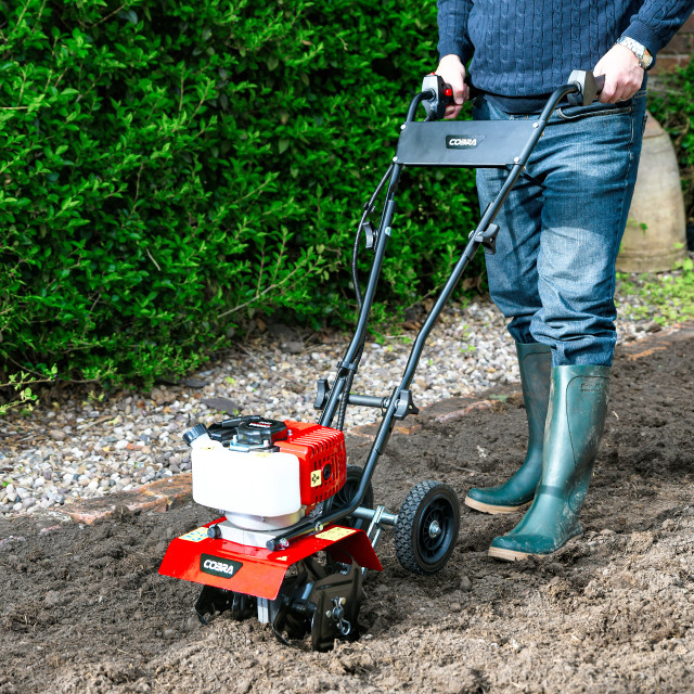 Cobra T24C Tiller-2109